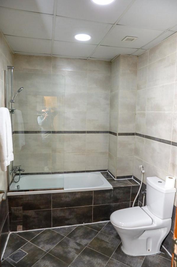 Tangier Tower Hotel Manama Eksteriør billede